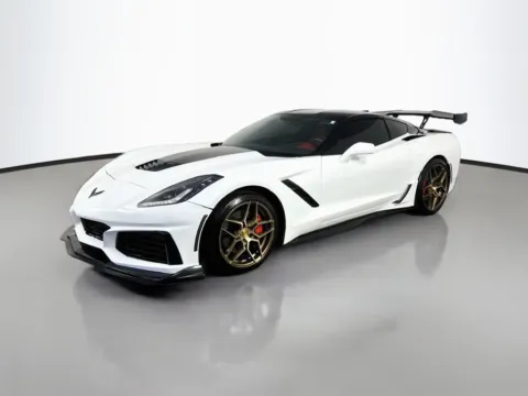 Another view of 2014 Chevrolet Corvette Stingray Z51 for sale in Morristown, NJ at CarLink Morristown