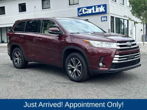 Red 2017 Toyota Highlander LE Plus for sale in Morristown, NJ