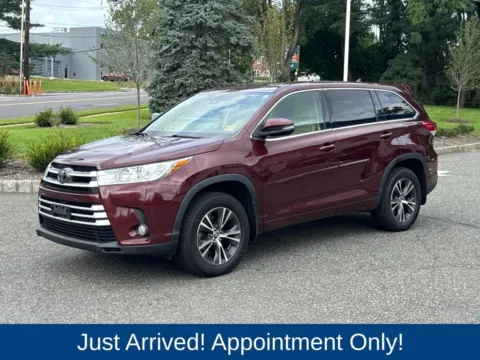 Another view of 2017 Toyota Highlander LE Plus for sale in Morristown, NJ at CarLink Morristown
