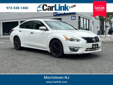 White 2013 Nissan Altima 2.5 SV for sale in Morristown, NJ