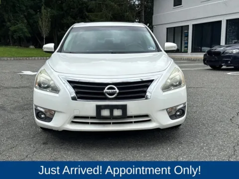 Photos of 2013 Nissan Altima 2.5 SV for sale in Morristown, NJ at CarLink Morristown