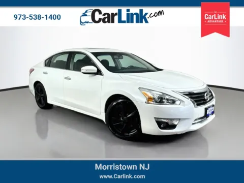 White 2013 Nissan Altima 2.5 SV for sale in Morristown, NJ