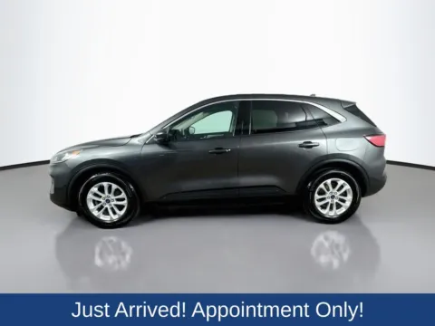 More photos of 2020 Ford Escape SE at CarLink Morristown, NJ