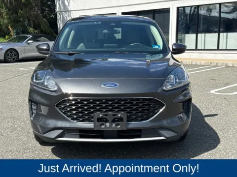 Photos of 2020 Ford Escape SE for sale in Morristown, NJ at CarLink Morristown
