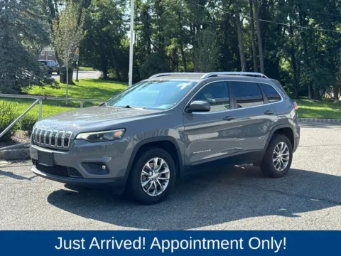 Another view of 2019 Jeep Cherokee Latitude Plus for sale in Morristown, NJ at CarLink Morristown