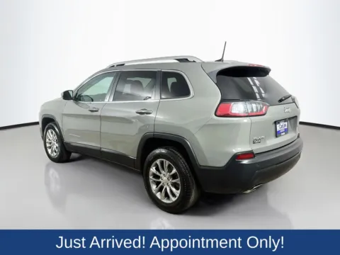 More photos of 2019 Jeep Cherokee Latitude Plus at CarLink Morristown, NJ