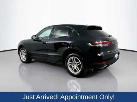 More photos of 2021 Porsche Macan at CarLink Morristown, NJ