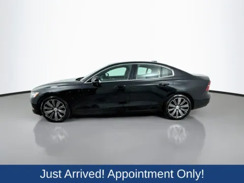 More photos of 2019 Volvo S60 T6 Inscription at CarLink Morristown, NJ