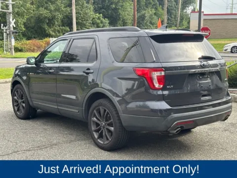 More photos of 2017 Ford Explorer XLT at CarLink Morristown, NJ