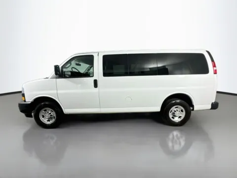 More photos of 2021 Chevrolet Express 2500 LS at CarLink Morristown, NJ