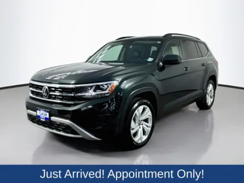 Another view of 2022 Volkswagen Atlas 3.6L V6 SE w/Technology for sale in Morristown, NJ at CarLink Morristown