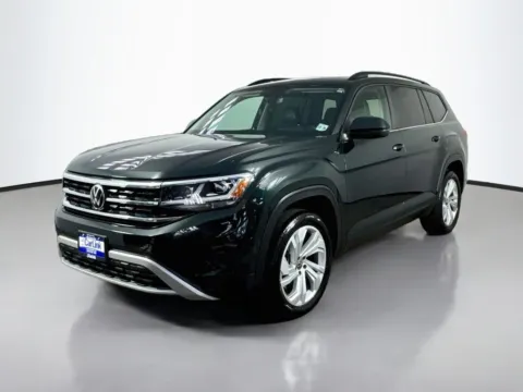 Another view of 2022 Volkswagen Atlas 3.6L V6 SE w/Technology for sale in Morristown, NJ at CarLink Morristown