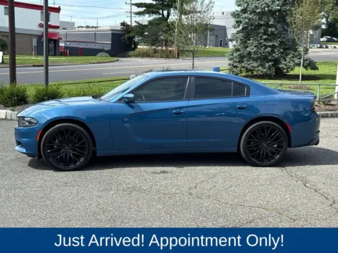 More photos of 2021 Dodge Charger SXT at CarLink Morristown, NJ