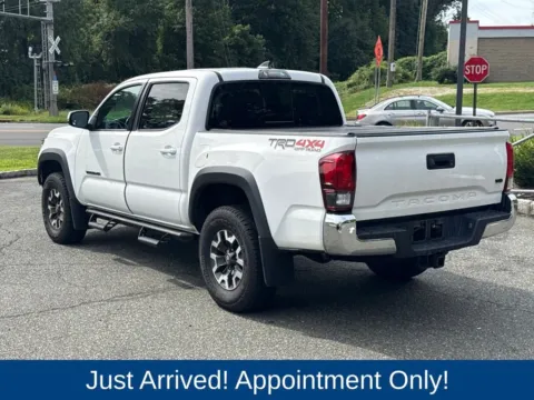 More photos of 2019 Toyota Tacoma TRD Off-Road at CarLink Morristown, NJ