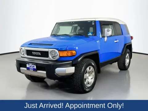 Another view of 2007 Toyota FJ Cruiser for sale in Morristown, NJ at CarLink Morristown