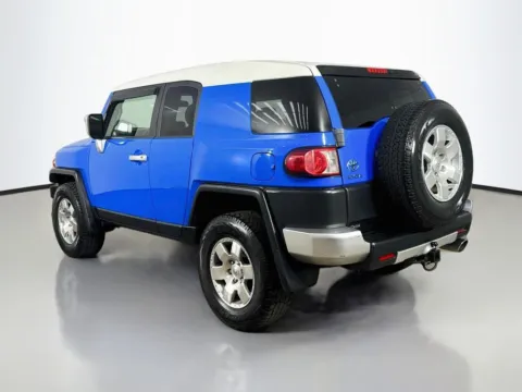 More photos of 2007 Toyota FJ Cruiser at CarLink Morristown, NJ