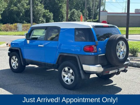 More photos of 2007 Toyota FJ Cruiser at CarLink Morristown, NJ