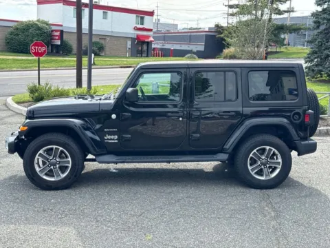 More photos of 2018 Jeep Wrangler Unlimited Sahara at CarLink Morristown, NJ