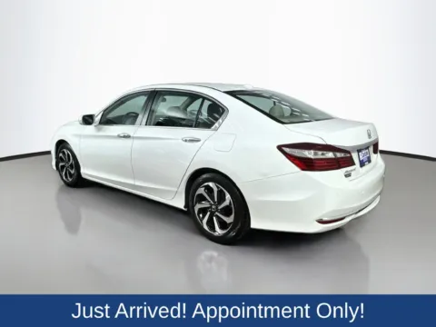 More photos of 2017 Honda Accord EX at CarLink Morristown, NJ