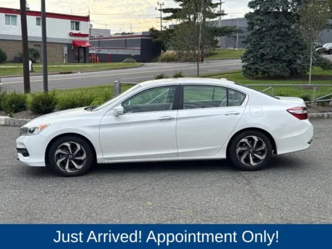 More photos of 2017 Honda Accord EX at CarLink Morristown, NJ