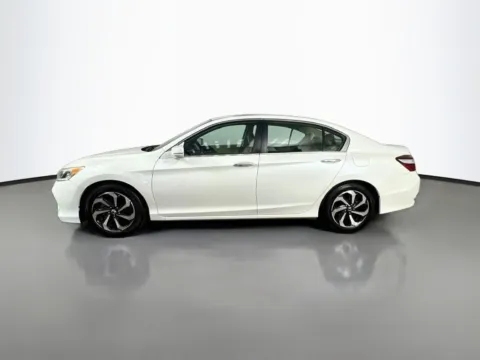 More photos of 2017 Honda Accord EX at CarLink Morristown, NJ