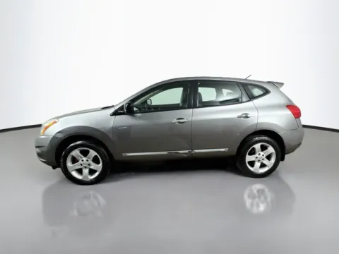 More photos of 2011 Nissan Rogue S at CarLink Morristown, NJ