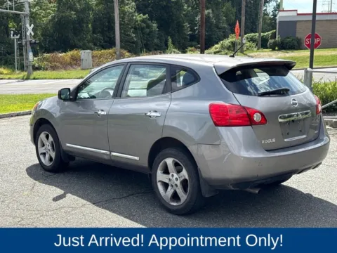 More photos of 2011 Nissan Rogue S at CarLink Morristown, NJ