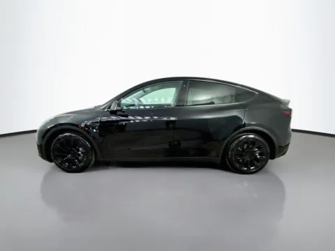 More photos of 2020 Tesla Model Y Long Range at CarLink Morristown, NJ