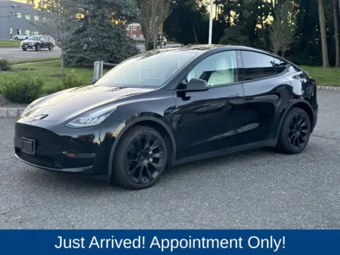 Another view of 2020 Tesla Model Y Long Range for sale in Morristown, NJ at CarLink Morristown