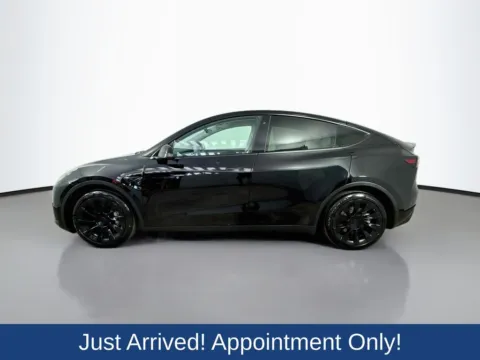 More photos of 2020 Tesla Model Y Long Range at CarLink Morristown, NJ