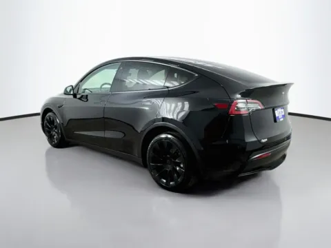 More photos of 2020 Tesla Model Y Long Range at CarLink Morristown, NJ