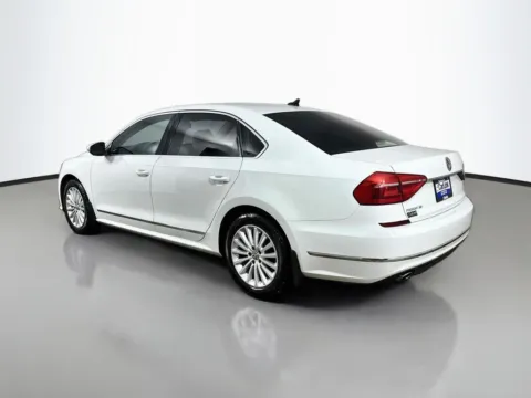 More photos of 2016 Volkswagen Passat 1.8T SE at CarLink Morristown, NJ