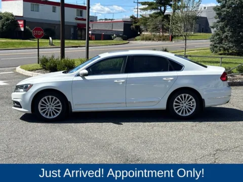 More photos of 2016 Volkswagen Passat 1.8T SE at CarLink Morristown, NJ