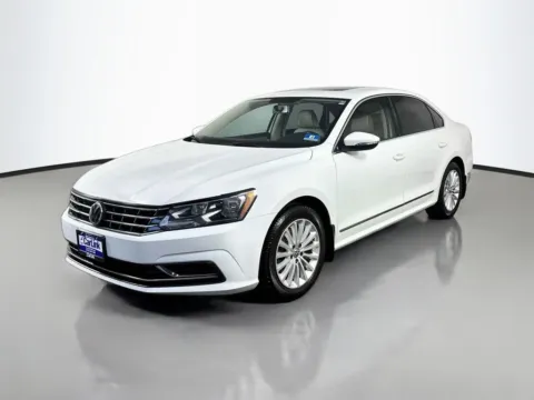 Another view of 2016 Volkswagen Passat 1.8T SE for sale in Morristown, NJ at CarLink Morristown