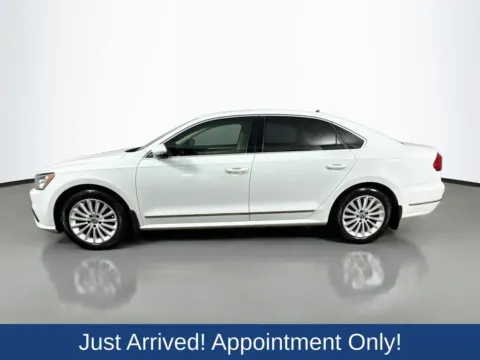 More photos of 2016 Volkswagen Passat 1.8T SE at CarLink Morristown, NJ