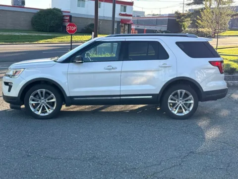 More photos of 2019 Ford Explorer XLT at CarLink Morristown, NJ