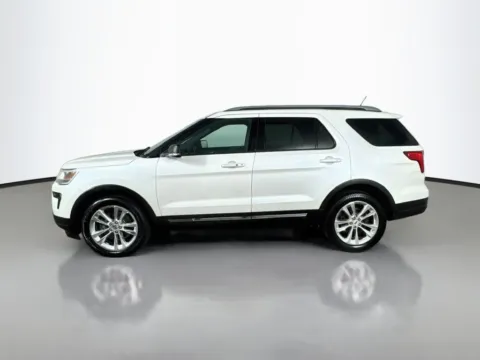 More photos of 2019 Ford Explorer XLT at CarLink Morristown, NJ