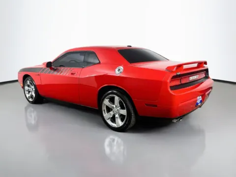 More photos of 2010 Dodge Challenger R/T at CarLink Morristown, NJ