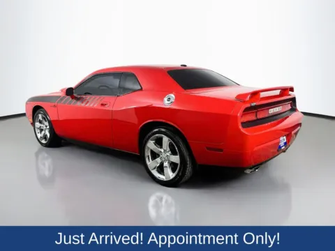 More photos of 2010 Dodge Challenger R/T at CarLink Morristown, NJ