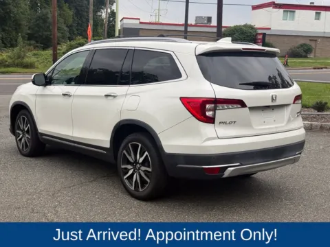 More photos of 2019 Honda Pilot Touring at CarLink Morristown, NJ