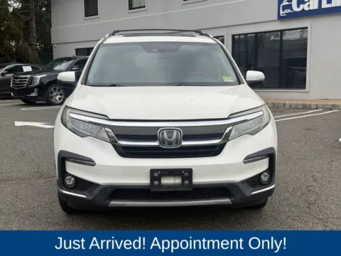 Photos of 2019 Honda Pilot Touring for sale in Morristown, NJ at CarLink Morristown