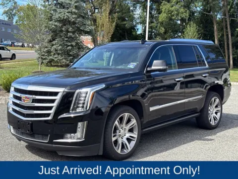 Another view of 2016 Cadillac Escalade Premium for sale in Morristown, NJ at CarLink Morristown