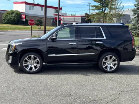 More photos of 2016 Cadillac Escalade Premium at CarLink Morristown, NJ