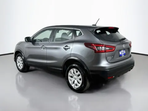 More photos of 2020 Nissan Rogue Sport S at CarLink Morristown, NJ