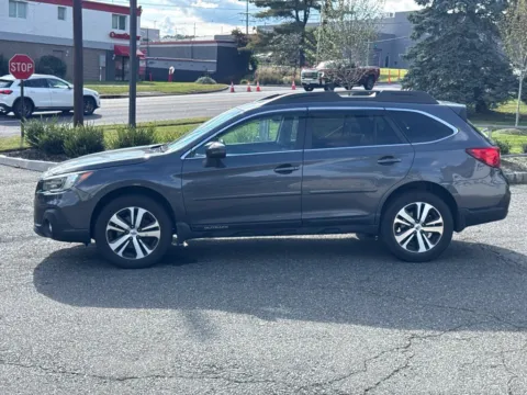 More photos of 2019 Subaru Outback 2.5i at CarLink Morristown, NJ