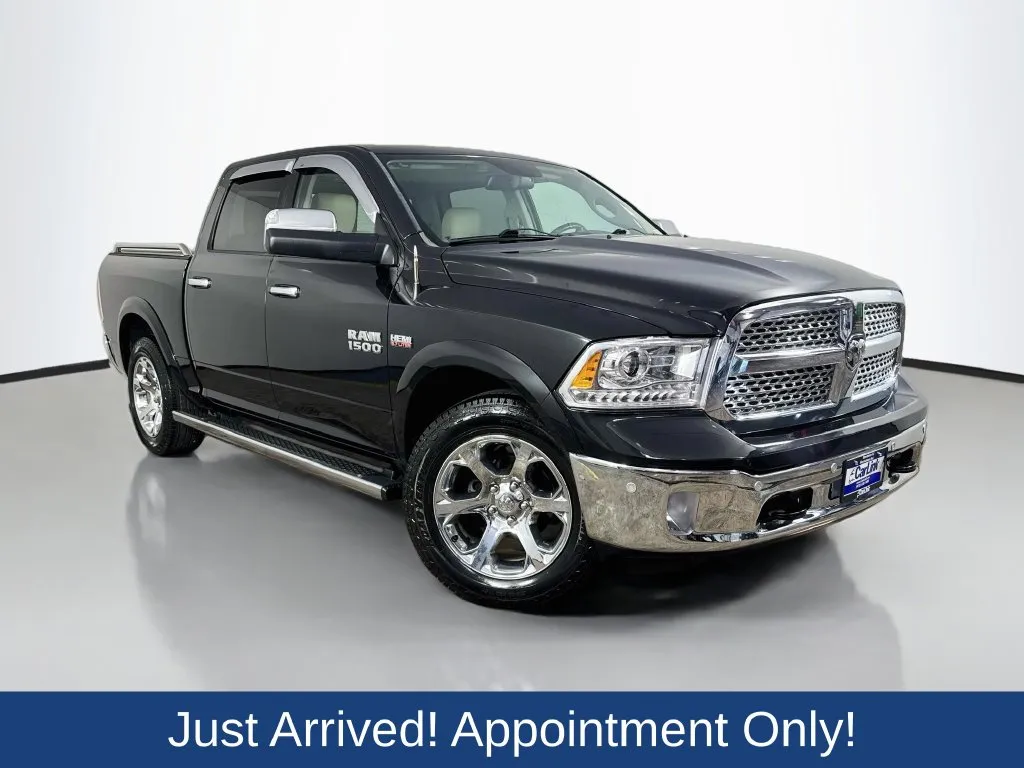 2017 RAM 1500 Pickup Laramie