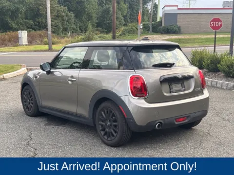 More photos of 2021 MINI Cooper Classic at CarLink Morristown, NJ