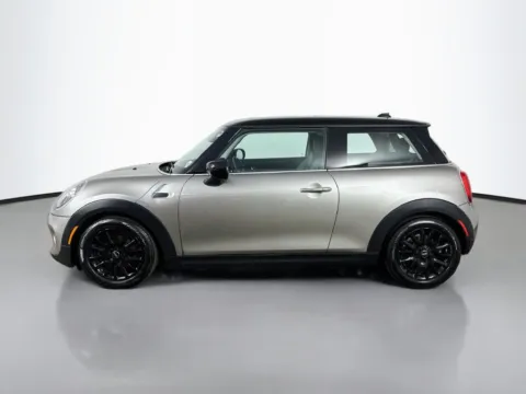 More photos of 2021 MINI Cooper Classic at CarLink Morristown, NJ
