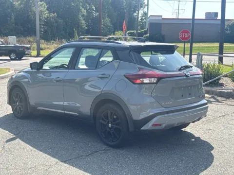 More photos of 2021 Nissan Kicks SR at CarLink Morristown, NJ