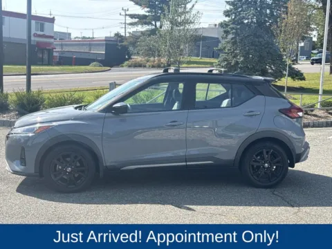 More photos of 2021 Nissan Kicks SR at CarLink Morristown, NJ